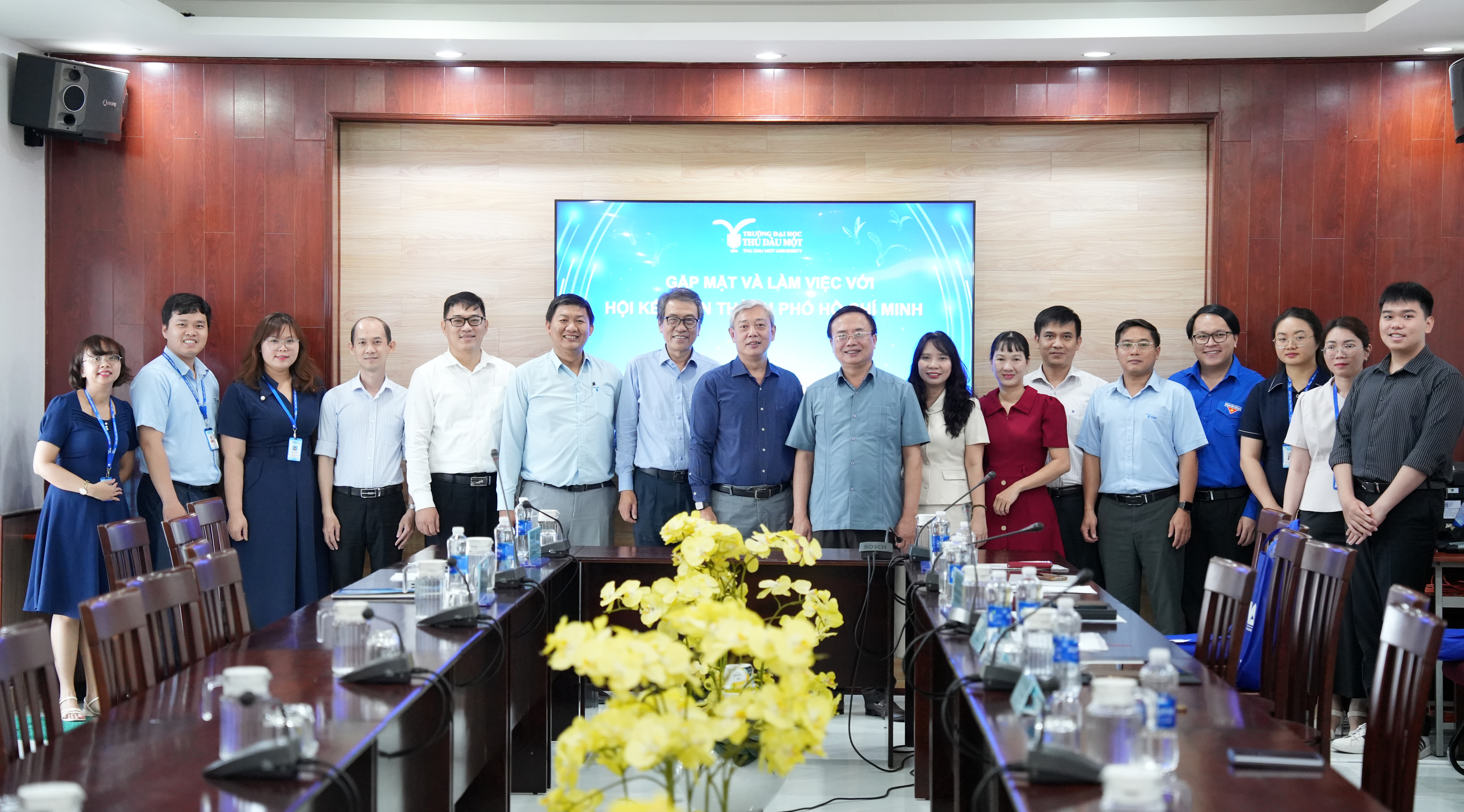 Hội Kế toán Thành phố Hồ Chí Minh thăm và làm việc tại Trường Đại học Thủ Dầu Một nhằm hợp tác trong đào tạo và phát triển nguồn nhân lực lĩnh vực kế toán tài chính